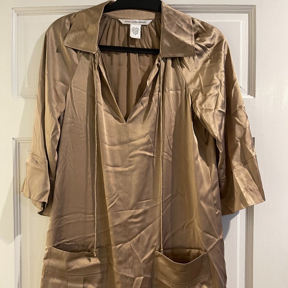 Diane Von Furstenberg Gold Silk Pocketed Dress Size 6